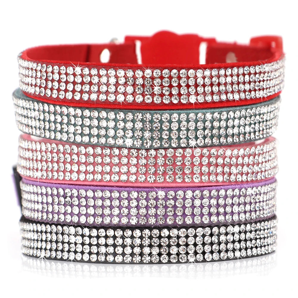 Collar de Ante con Pedrería y Cascabel: Elegancia y seguridad para tu gatito 🎀✨